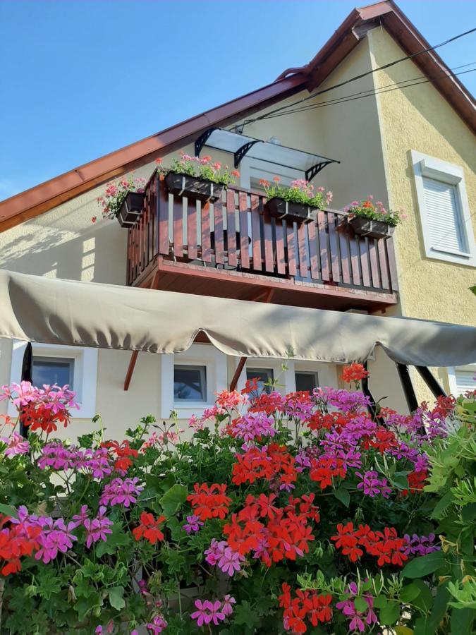 Rózsakert Vendégház Szigliget Exterior foto