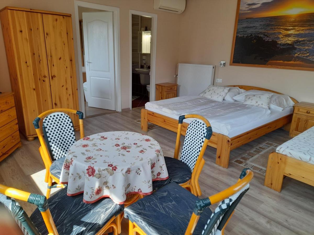 Rózsakert Vendégház Szigliget Exterior foto
